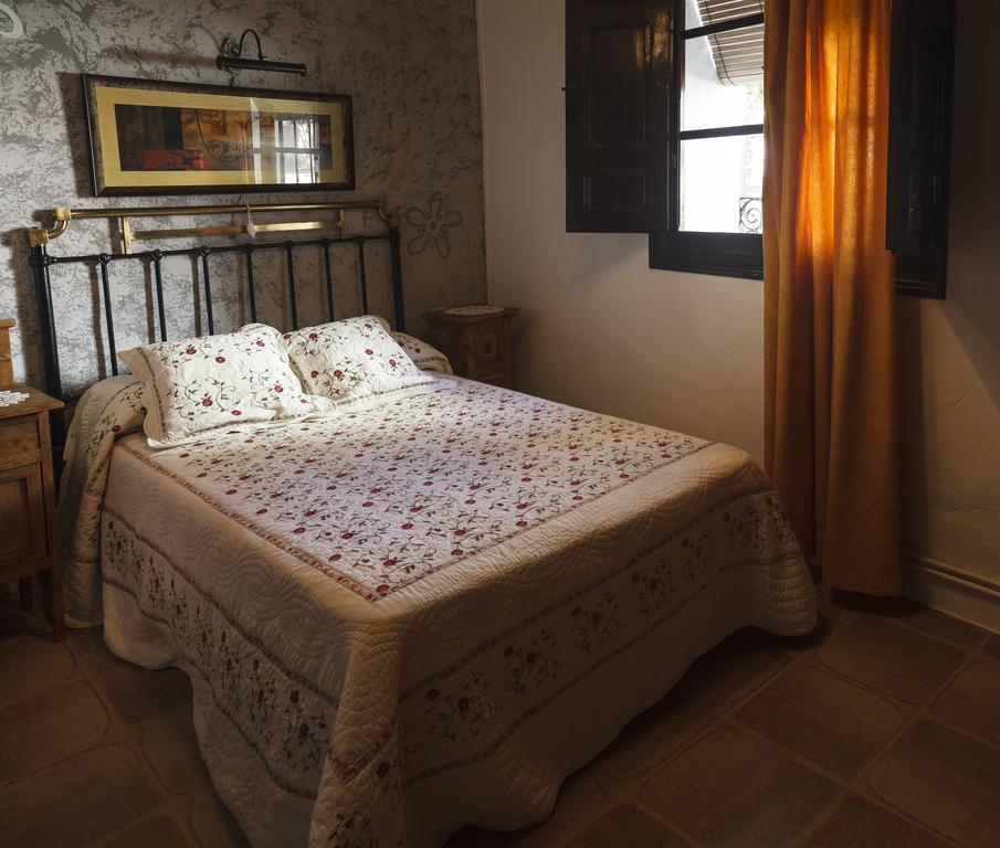La Casa Del Tio Venancio Vendégház Caracenilla Szoba fotó