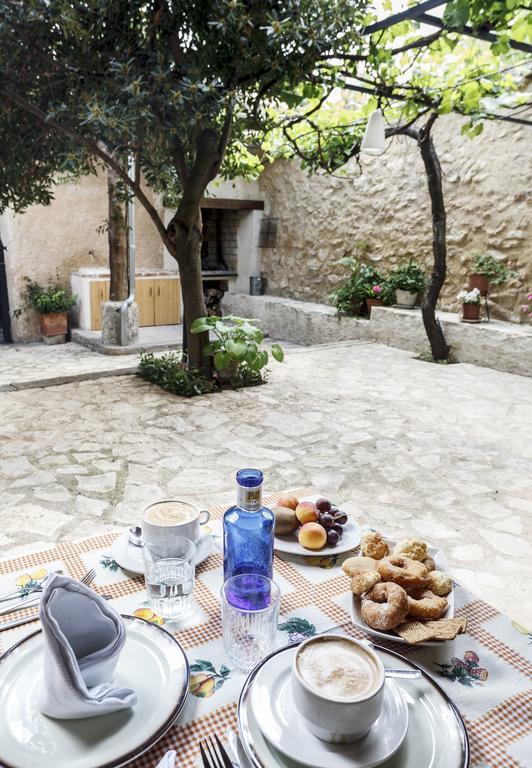 La Casa Del Tio Venancio Vendégház Caracenilla Szoba fotó