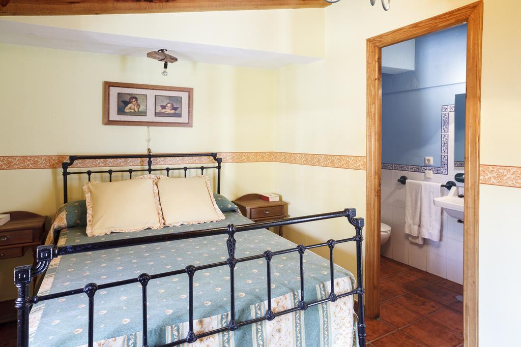 La Casa Del Tio Venancio Vendégház Caracenilla Szoba fotó