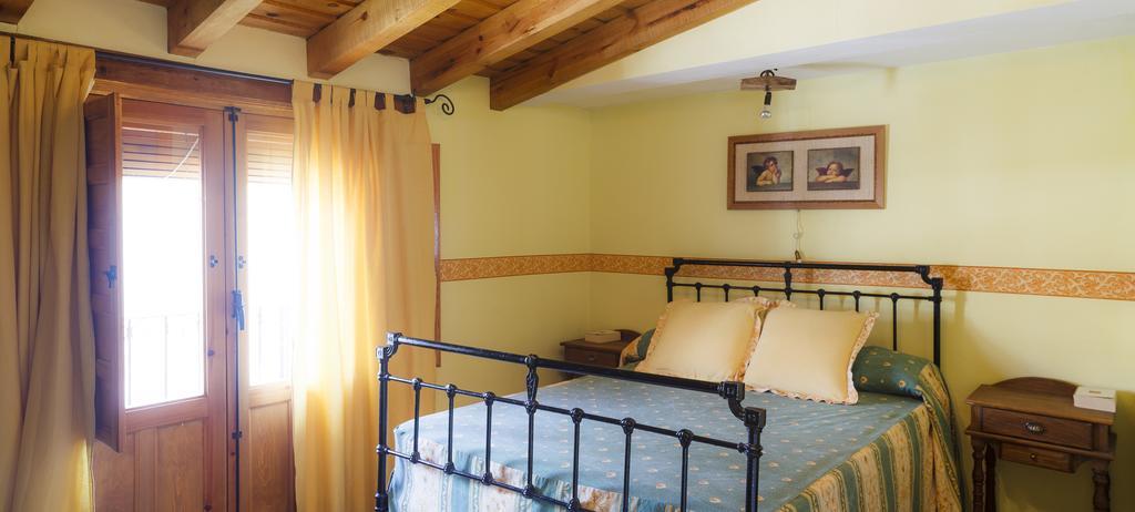 La Casa Del Tio Venancio Vendégház Caracenilla Szoba fotó