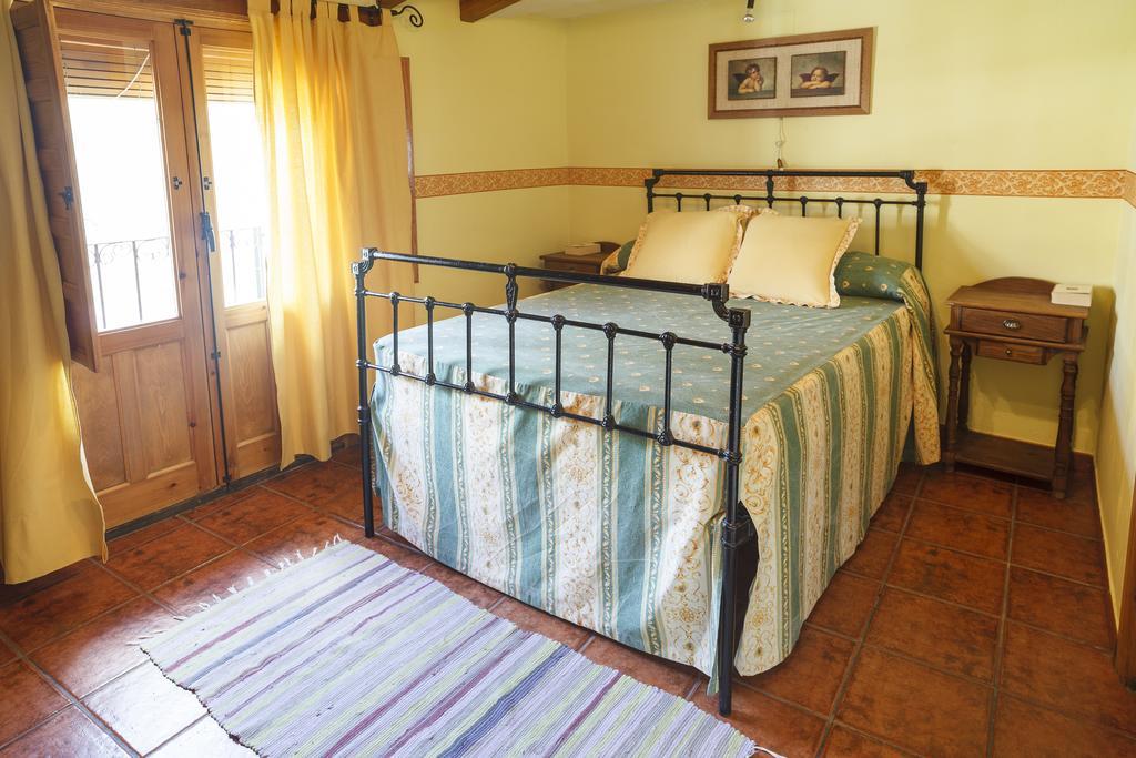La Casa Del Tio Venancio Vendégház Caracenilla Szoba fotó