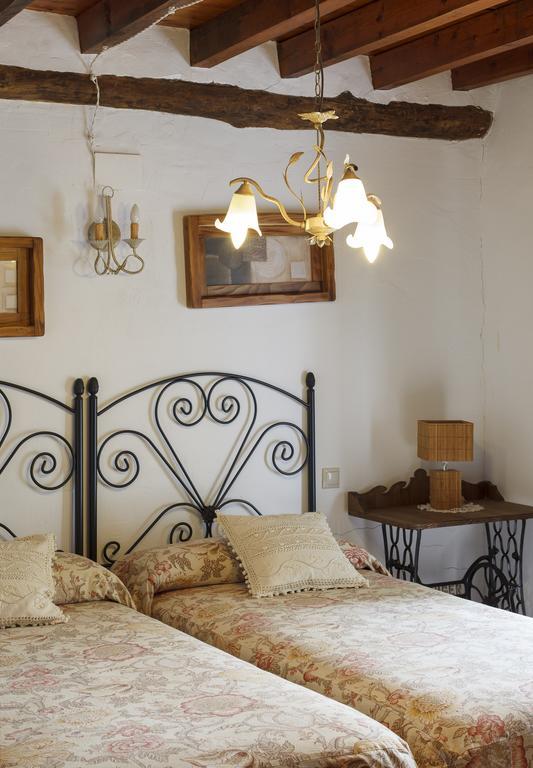 La Casa Del Tio Venancio Vendégház Caracenilla Kültér fotó
